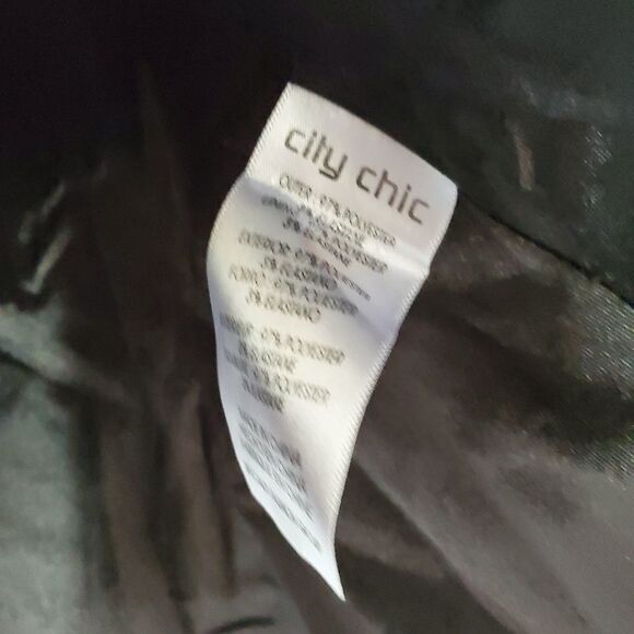 City Chic Black and white city lights zip up corset peplum size small = size 16 - Picture 8 of 10